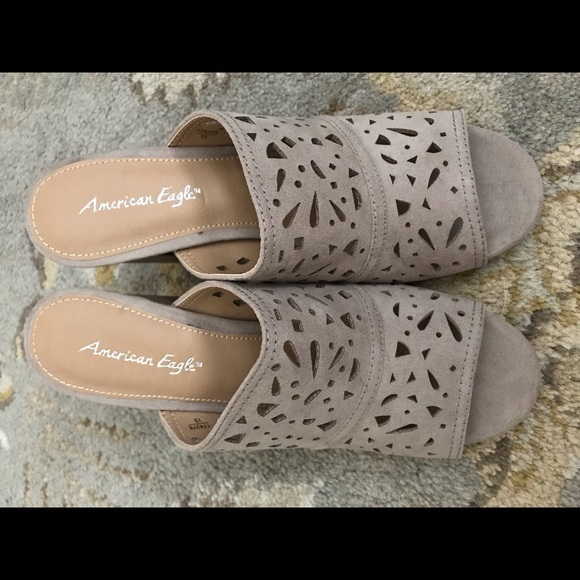 Heeled Mule Shoes - Picture 3 of 4